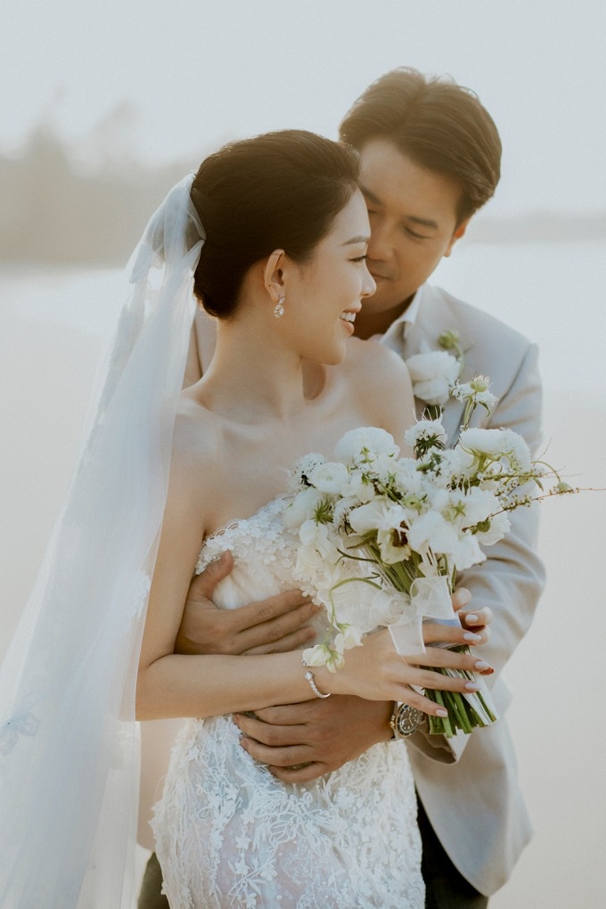 Vào tháng 8/2019, Linh Rin và doanh nhân Phillip Nguyễn đã công khai mối quan hệ tình cảm với công chúng. Đến đầu năm 2022, Phillip Nguyễn cầu hôn Linh Rin và cả hai đã đính hôn vào tháng 5 cùng năm. Tới tháng 3 vừa qua, Linh Rin và Phillip Nguyễn tổ chức đám cưới theo nghi thức của Công giáo tại Manila, Phillipines. 