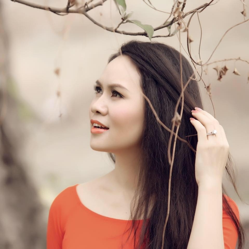 Hơn 20 năm theo đuổi nghệ thuật, Mai Hoa thú nhận bản thân luôn làm việc hết mình và chưa bao giờ nghĩ đến việc bon chen, hơn thua với một ai đó để có được thành công.