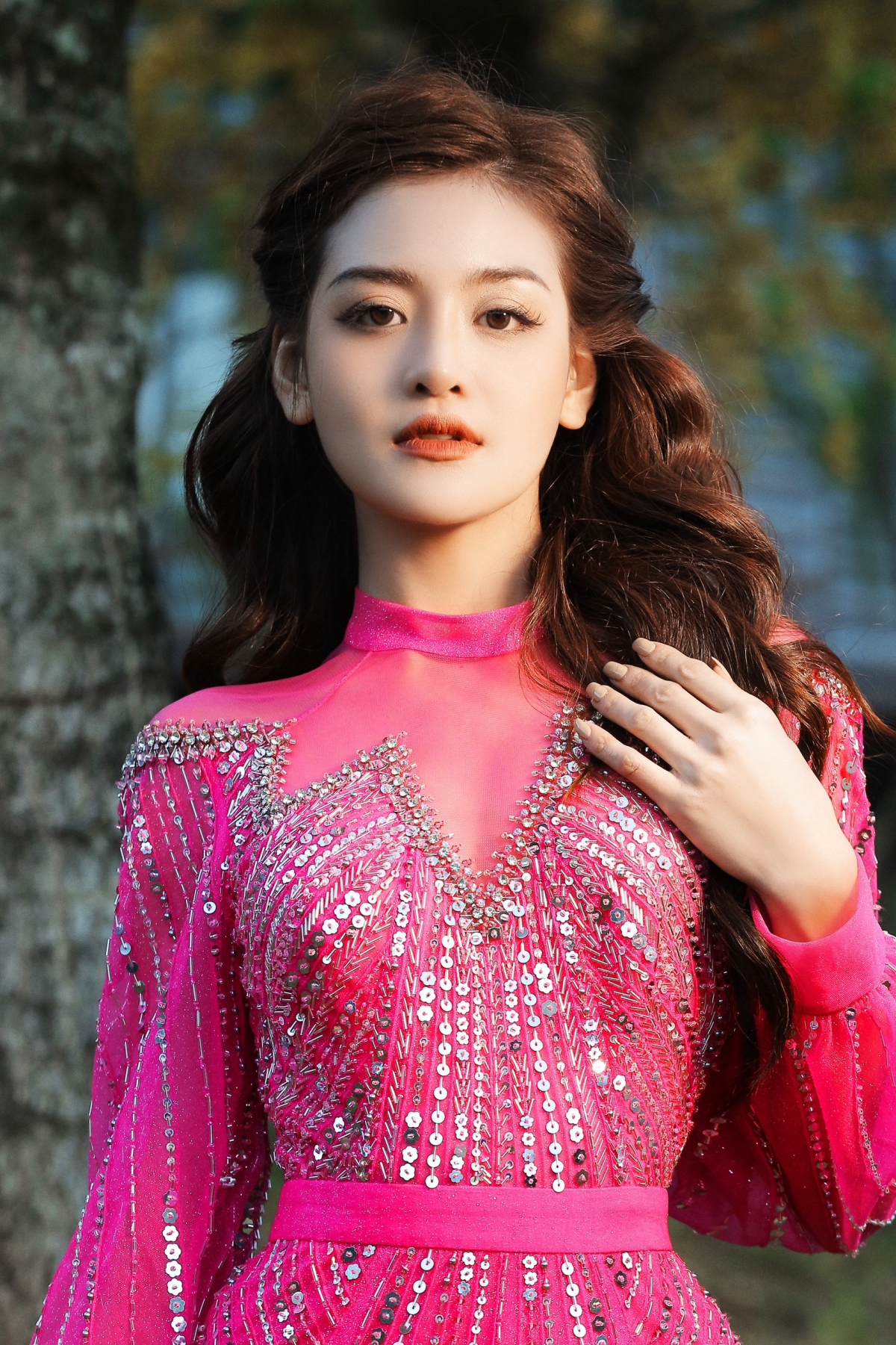 Thuỳ Anh đang được chú ý với vai Như Ý trong phần 2 phim giờ vàng "Chúng ta của 8 năm sau" đóng cùng Mạnh Trường, Huyền Lizzie.