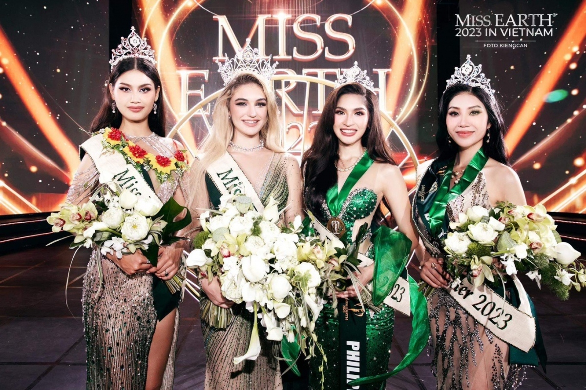 Chung kết cuộc thi Miss Earth 2023 - Hoa hậu Trái đất 2023 - khép lại với chiến thắng chung cuộc thuộc về người đẹp Albania - Drita Ziri. Đại diện Việt Nam - Đỗ Thị Lan Anh - vượt qua nhiều đối thủ nặng ký giành được danh hiệu Á hậu 2.  Theo Trương Ngọc Ánh, kết quả chung cuộc của Hoa hậu Trái đất 2023 được công bố một cách công tâm và chuẩn xác. Việc người đẹp Lan Anh đoạt danh hiệu Á hậu 2 được xem là một điều tự hào của Việt Nam, đồng thời cũng là một kỷ lục mới cho nước nhà. (Theo: Dân trí)