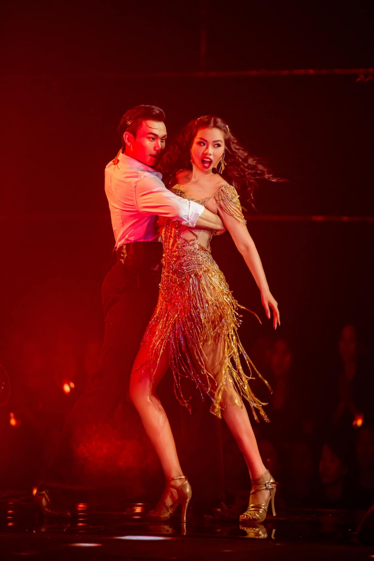 Trong vòng công diễn 3, chị đẹp Phương Vy còn được nhóm giao trọng trách thi đấu dance battle cùng 3 đối thủ ở các team khác