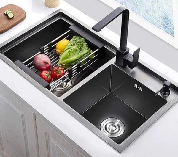 Chậu rửa bát 2 hố (chậu đôi) giúp người sử dụng dễ dàng phân chia các đồ dùng khi rửa