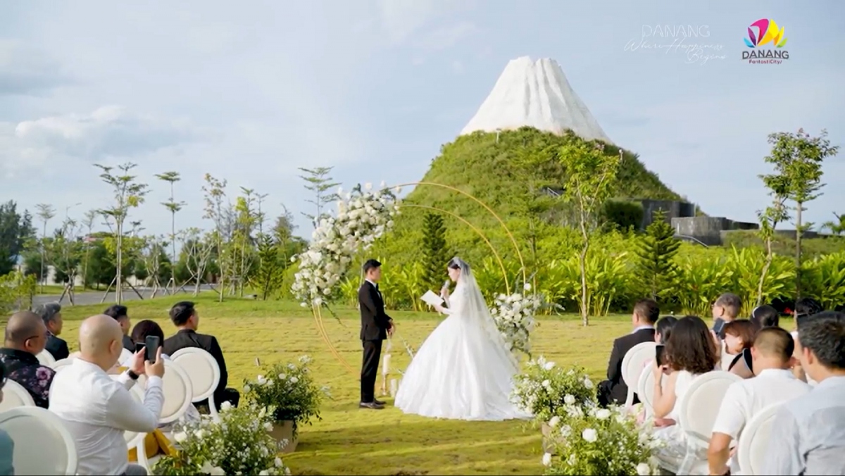 Đà Nẵng hội đủ các điều kiện trở thành điểm đến du lịch cưới hấp dẫn.