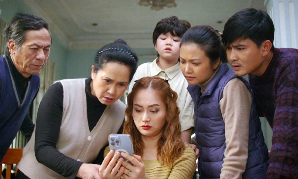 Gia đình mình vui bất thình lình