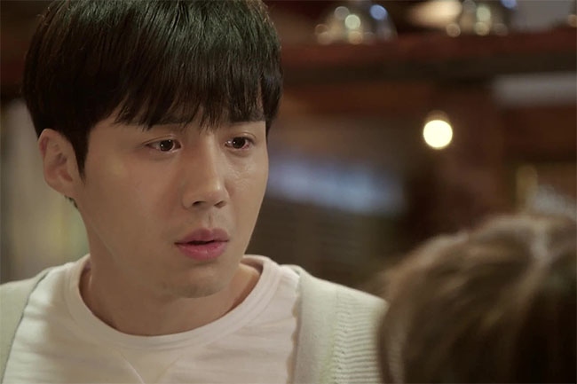 Bố mẹ vợ muốn chúng tôi về sống chung (Ảnh minh họa, nguồn: KT)