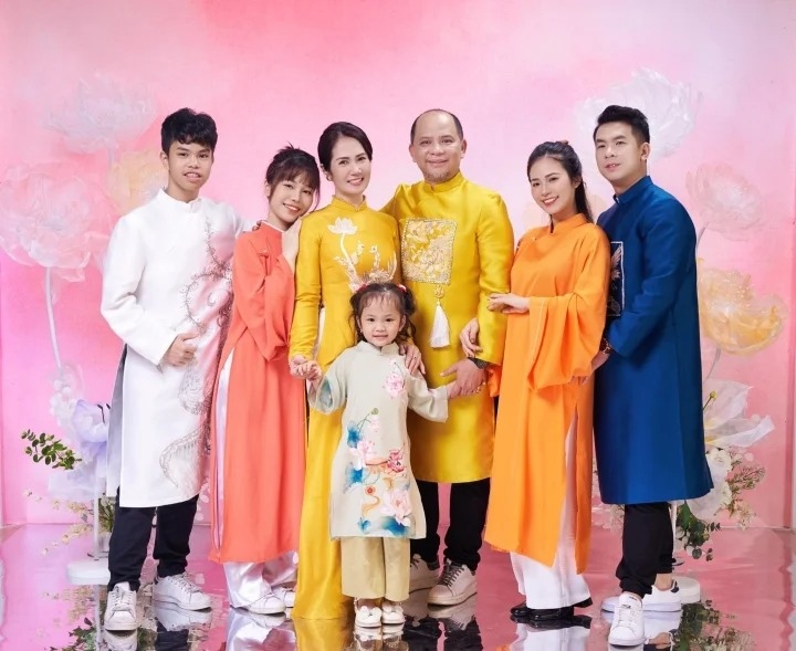 Gia đình hạnh phúc của 2 diễn viên ở thời điểm hiện tại.