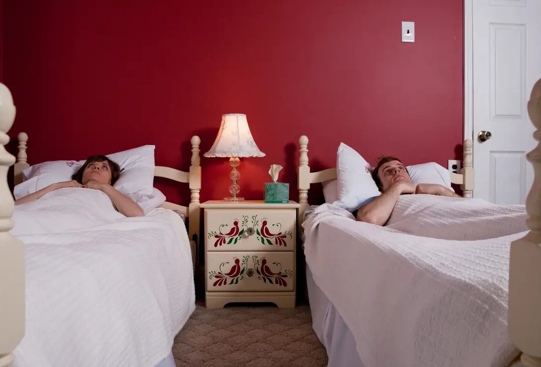 Suốt hai tháng nay, vợ tôi đòi ngủ riêng, không chịu gần gũi với chồng (Ảnh minh họa)