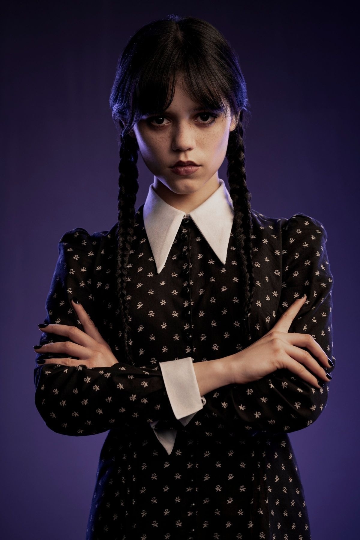 Từ khi thủ vai nữ chính u uất Wednesday trong seri kinh dị Wednesday của Netflix, tên tuổi của nữ diễn viên gen Z Jenna Ortega nổi như cồn. Đây cũng là vai diễn mang tính bước ngoặt với cô gái gốc Latin xinh đẹp sinh năm 2002.