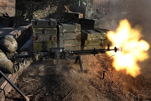Quân đội Nga đẩy mạnh tấn công trên toàn tuyến. Ảnh: RIAN.