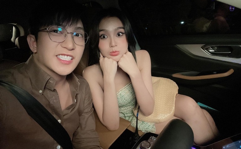 Cù Thị Trà thân thiết với B Trần ở hậu trường.