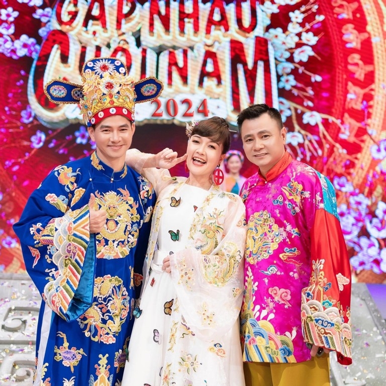 Tuổi 48, nghệ sĩ Vân Dung nói dù không có bất cứ danh hiệu nào nhưng chị vui vì vẫn giữ được lửa nghề, cuộc sống an nhàn, thảnh thơi. (Theo: Vietnamnet)