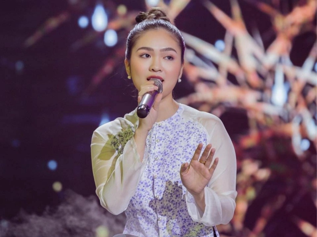 Sau thời gian vắng bóng trong làng giải trí để tập trung cho các lĩnh vực khác ngoài nghệ thuật, Nguyễn Thiện Nhân - Quán quân Giọng hát Việt nhí 2014 đã trở lại với âm nhạc và hoạt động nghệ thuật một cách nghiêm túc hơn. Thiện Nhân cho biết suốt thời gian tạm ngừng ca hát, cô vẫn được khán giả quan tâm, yêu thương, hỏi han và động viên. Điều này khiến cô vô cùng hạnh phúc. (Theo: Dân Trí)