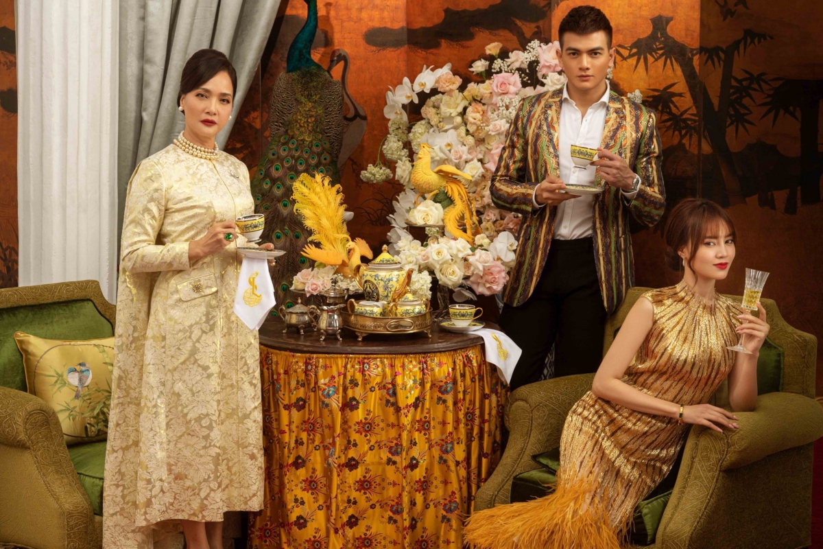 Ghi dấu ấn với vai diễn quý cô hiện đại, quyến rũ trong series điện ảnh Gái già lắm chiêu, sự góp mặt của Lan Ngọc góp phần giúp Gái già lắm chiêu 3 mang về doanh thu khổng lồ khoảng 165 tỷ đồng và lọt vào top 5 tác phẩm Việt Nam có doanh thu cao nhất lịch sử.