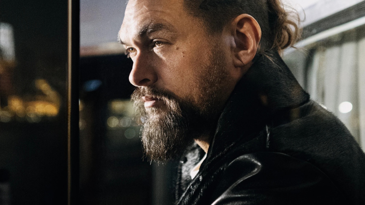 Bức chân dung của nam diễn viên Jason Momoa được chụp bởi nhiếp ảnh gia 9 tuổi nổi tiếng trên mạng xã hội Trung Quốc là Zou Shengyu (bí danh nghề nghiệp Shengsheng)