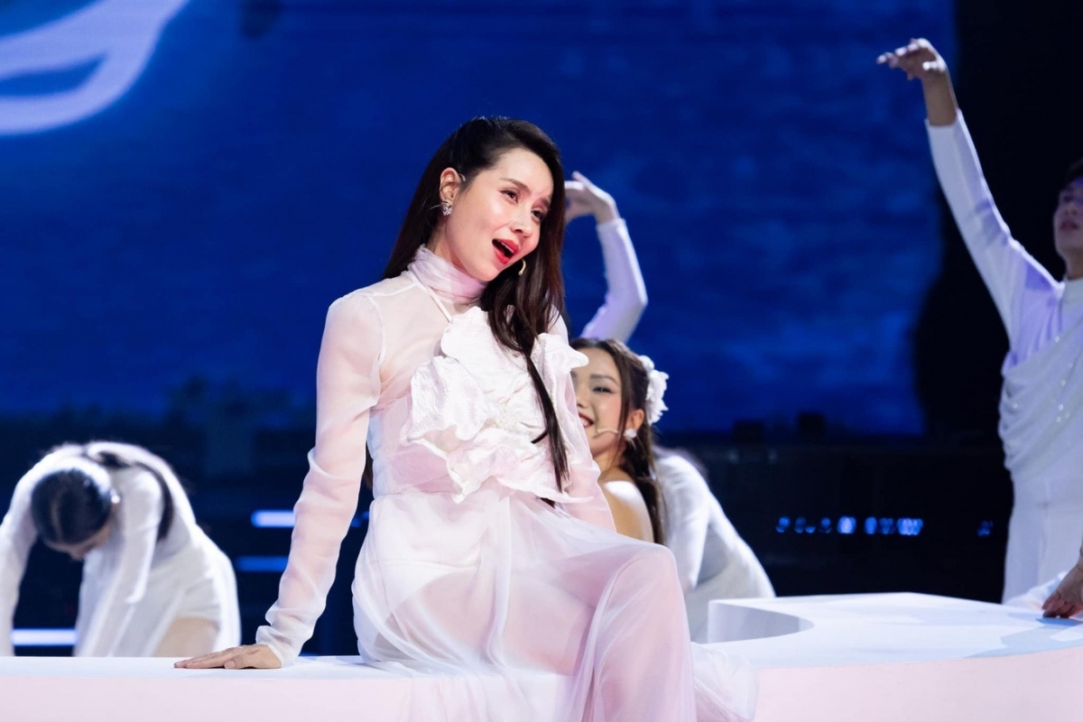 Lưu Hương Giang tiết lộ bản thân đang gặp nhiều xáo trộn vì chuyện gia đình