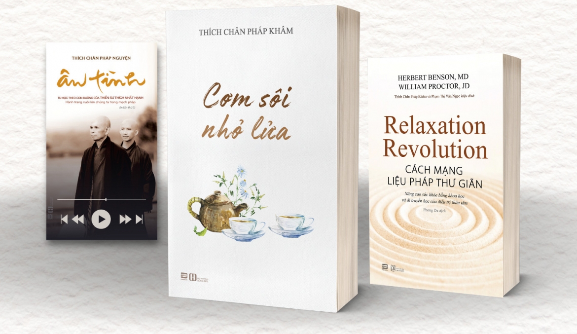 Bìa sách "Cơm sôi nhỏ lửa" và "Cách mạng liệu pháp thư giãn".