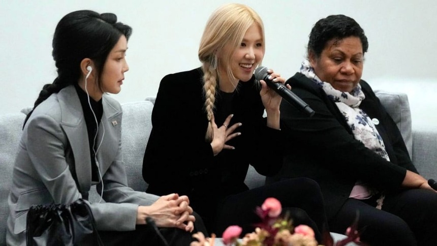 Rosé từng nói về trải nghiệm sức khỏe của cô tại APEC 