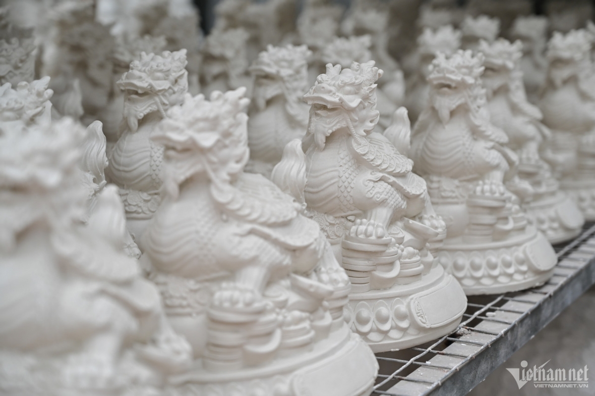 In order to create a perfect product, every stage of making the figurines needs to be done carefully.