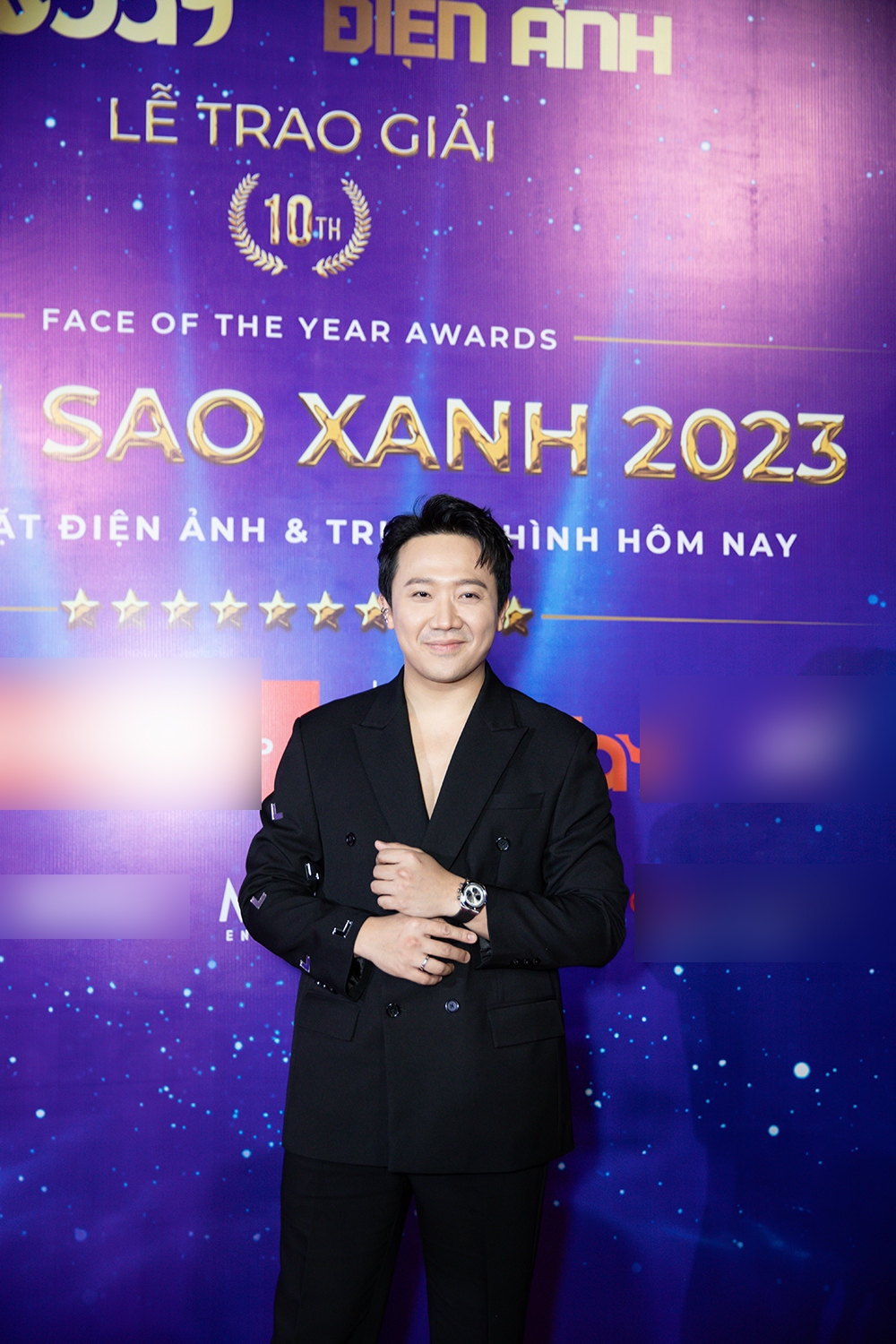 Tối 10/1, Gala Lễ trao giải Ngôi sao xanh lần thứ 10 diễn ra tại TP.HCM với sự góp mặt của hàng loạt tên tuổi nổi tiếng: NSND Kim Xuân, NSƯT - Đạo diễn Lê Hoàng, Trấn Thành, Việt Hương, Trương Thế Vinh, Kiều Minh Tuấn, Diễm My 9X, Jun Vũ, Ưng Hoàng Phúc, Trương Quỳnh Anh...