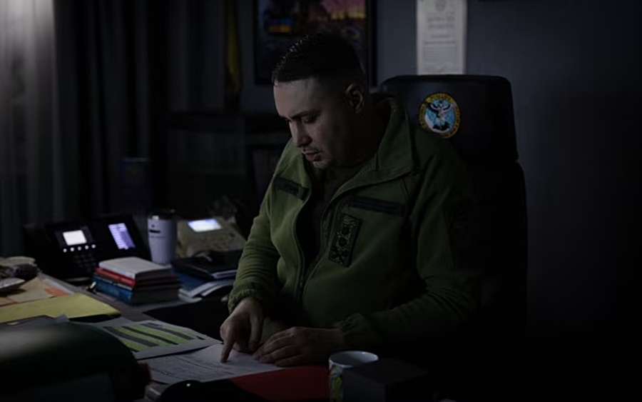 Tướng tình báo quốc phòng Ukraine Budanov trong văn phòng bí mật. Ảnh: Getty