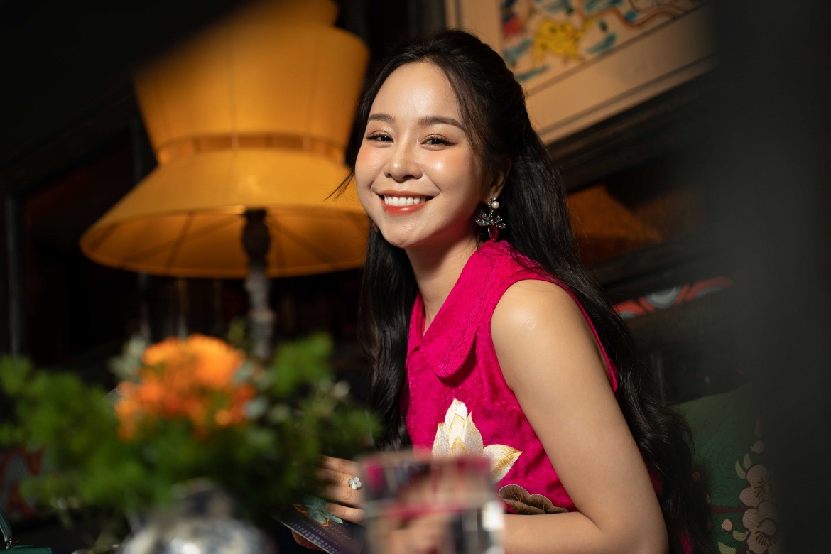 Á quân Sao Mai Hồng Duyên