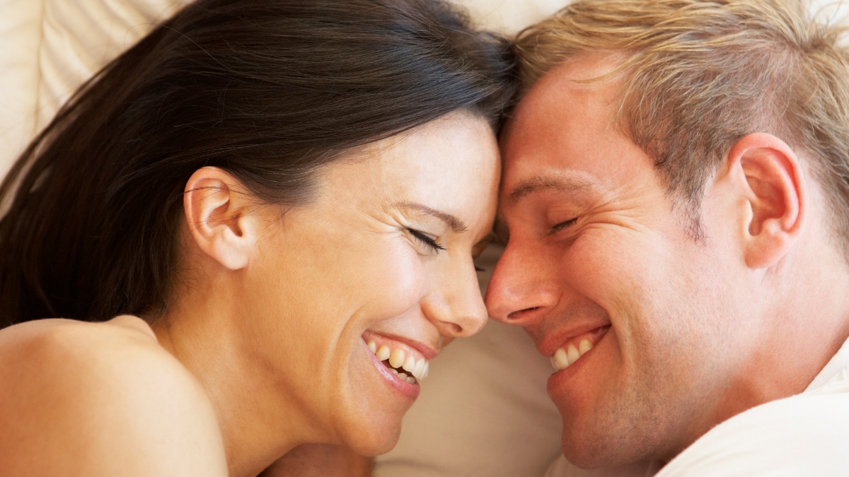 Lo sợ bị gia đình cấm cản vì yêu phụ nữ lớn tuổi (ảnh minh họa)