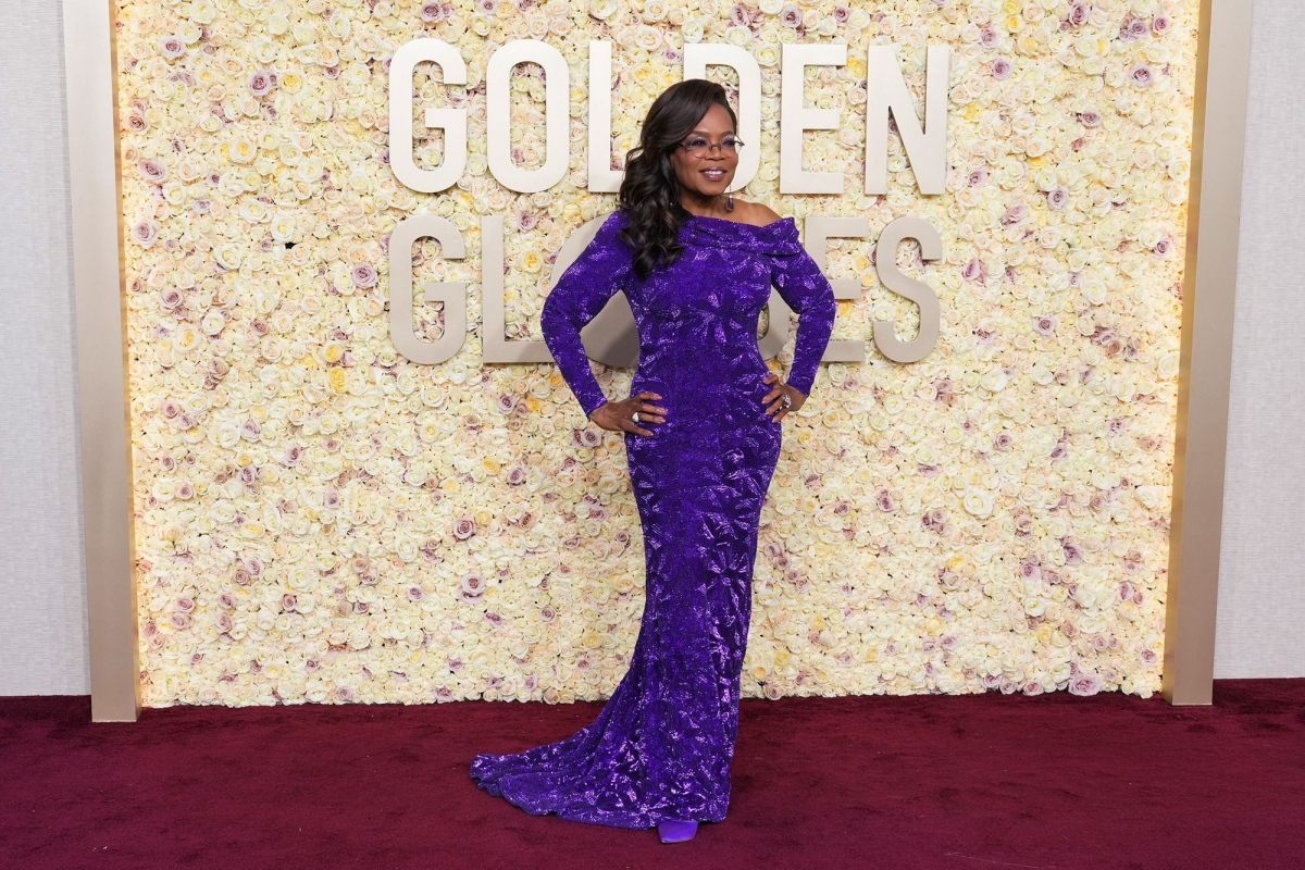 Oprah Winfrey đã diện đầm “The Color Purple” trong bộ đồ Louis Vuitton thiết kế riêng.