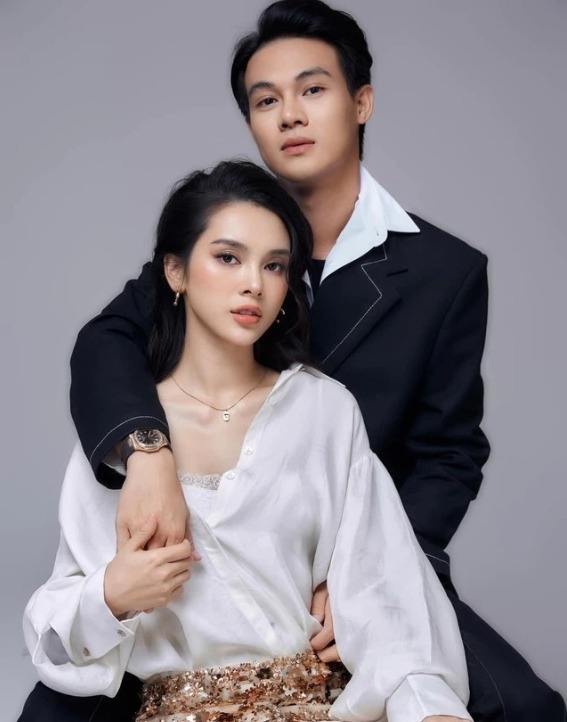 Sau nhiều đồn đoán, Quỳnh Lương chính thức lên tiếng chuyện đám cưới với thiếu gia Trà Vinh. Nữ diễn viên khẳng định rằng chuyện đám cưới giữa cô và Tiến Phát đó chỉ là câu nói đùa. (Theo: Thanh Niên)