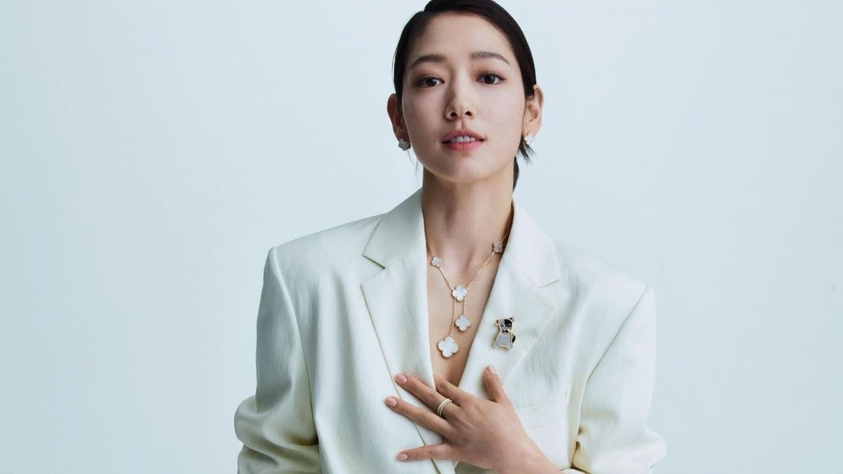  Tính đến năm 2023, giá trị tài sản ròng của Park Shin Hye ước tính khoảng 25 triệu USD.