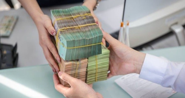 NHNN chỉ đạo theo dõi sát diễn biến lãi suất. (Ảnh minh họa: KT)