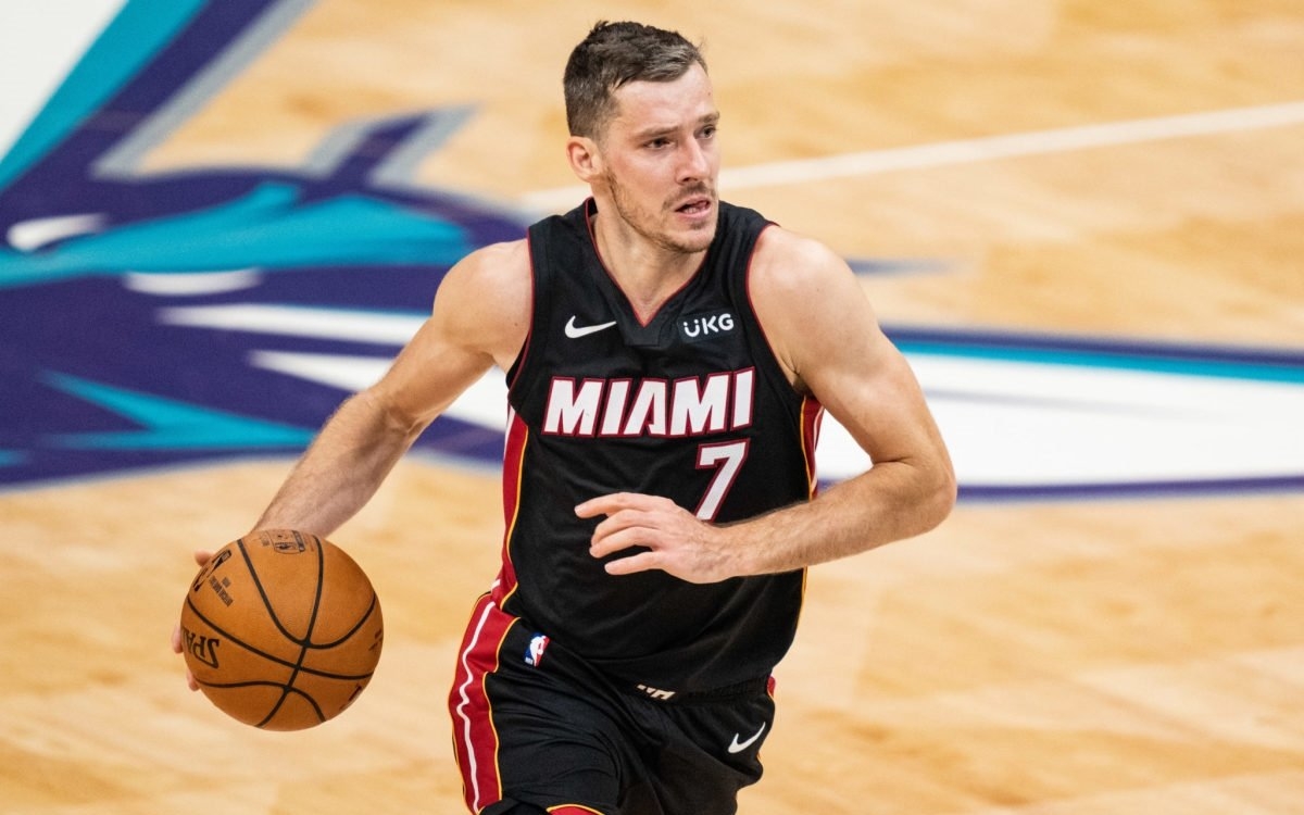 Goran Dragic là một trong những cầu thủ có biệt danh ngầu nhất làng bóng rổ. Cựu cầu thủ người Slovenia tiết lộ, nguồn gốc biệt danh xuất phát từ việc các đồng đội ở Mỹ rất khó phát âm “Dragic” nên đã đọc lái thành “Dragon” nghĩa là con rồng. (Ảnh: Getty)