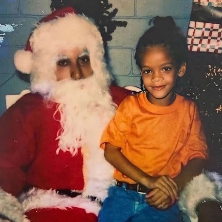 Rihanna khi còn nhỏ.