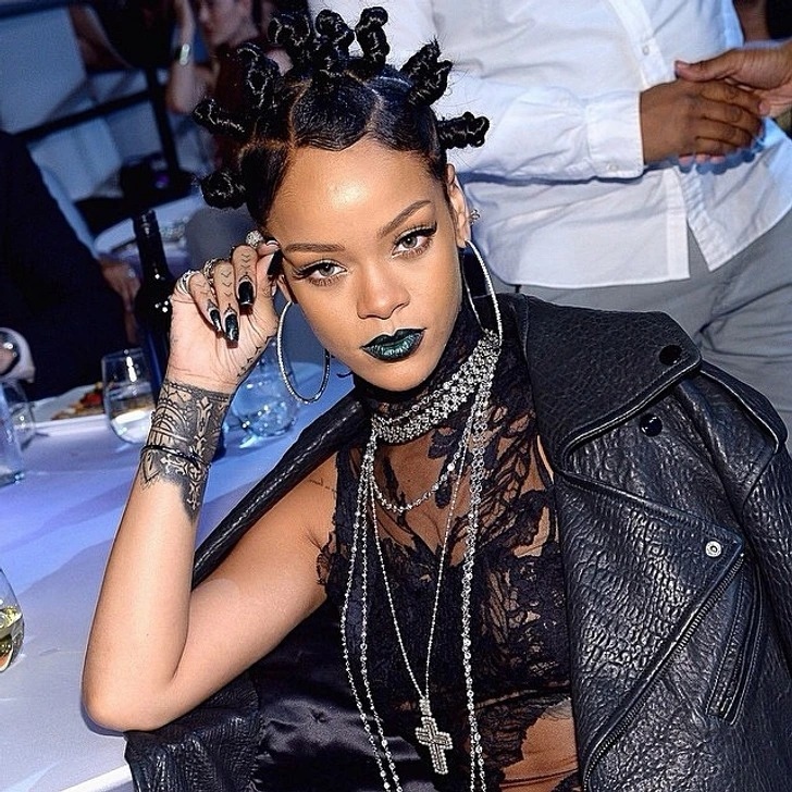 Dễ dàng chuyển từ sân khấu sang kinh doanh, tầm ảnh hưởng của Rihanna vượt xa âm nhạc
