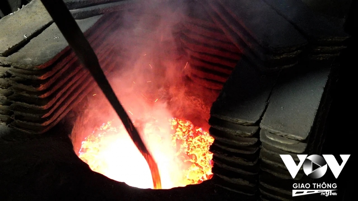 Làng đúc lư đồng gắng gượng giữ lửa