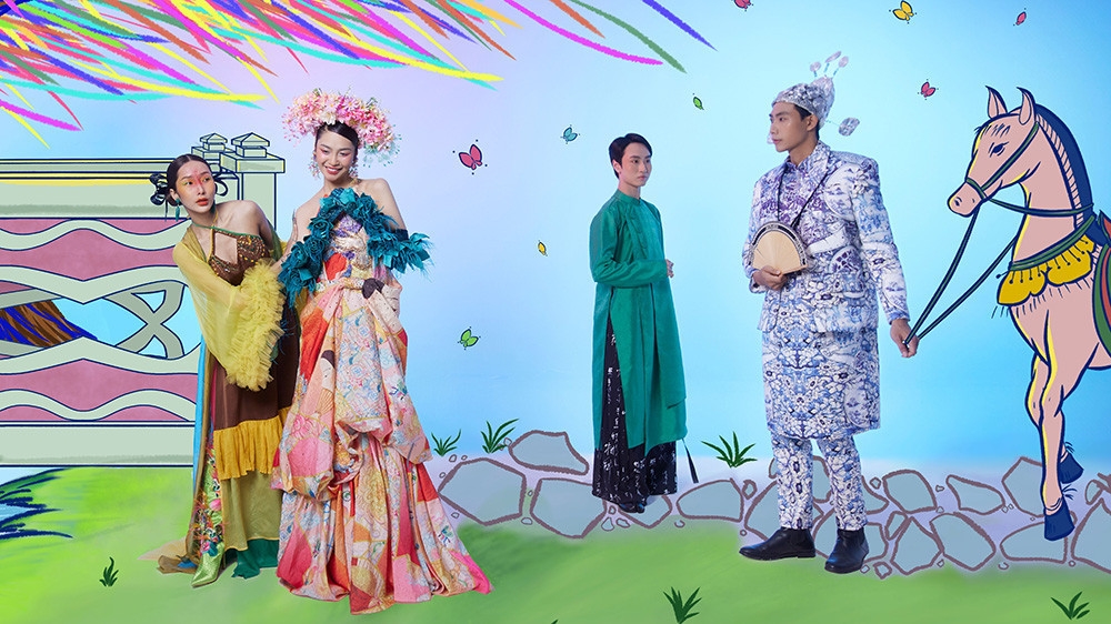 Trong bộ ảnh mới, Hoa hậu Nông Thúy Hằng kể lại câu chuyện tình yêu chớm nở khi lần đầu gặp nhau của Thúy Kiều, Kim Trọng trong tác phẩm 'Truyện Kiều' (Đoạn Trường Tân Thanh) của Nguyễn Du. Hoa hậu gốc Hà Giang hóa Thúy Kiều, trang điểm tông hồng nhẹ nhàng, diện thiết kế kết hợp chân váy dạ hội với áo yếm, khoe vai thon, lưng trần quyến rũ. Cô phối cùng chiếc mấn được kết bằng hoa, găng tay đính hoa 3D đậm không khí mùa xuân. 
Nông Thúy Hằng cho biết danh hiệu Á hậu 2 Hoa hậu Hữu nghị Quốc tế 2023 mang tới cơ hội làm việc với các tổ chức, dự án quốc tế, từ đó quảng bá hình ảnh phụ nữ Việt Nam, nét đẹp văn hóa truyền thống dân tộc. Người đẹp dân tộc Tày tiết lộ nhận nhiều lời mời tham gia sự kiện, quảng cáo, đóng MV, làm MC, giám khảo và giá cát-sê cũng tăng nhẹ. Song, cô muốn tập trung cho các dự án cộng đồng. (Nguồn: VietNamNet)