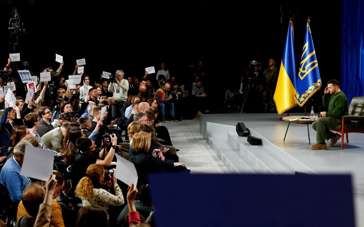 Tổng thống Ukraine Zelensky tại buổi họp báo vào thời điểm tròn 2 năm xung đột vũ trang với Nga. Ảnh: Nytimes.