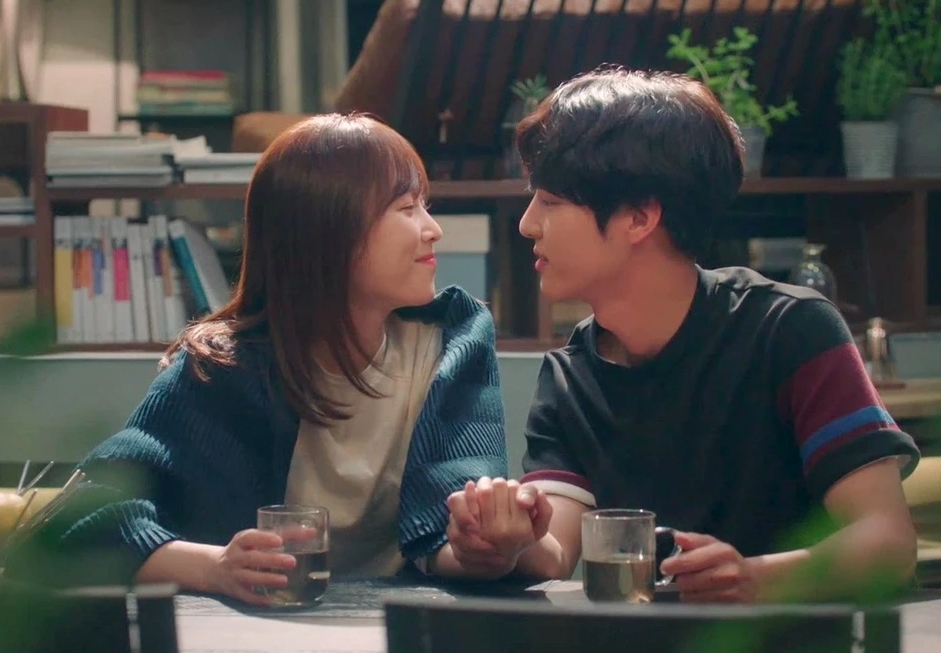 Bạn gái hơn tôi 5 tuổi và đã từng kết hôn (Ảnh minh họa, nguồn: KT)