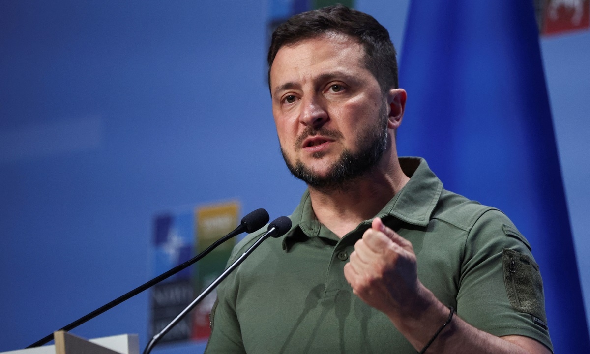 Tổng thống Ukraine Volodymyr Zelensky. Ảnh: Reuters