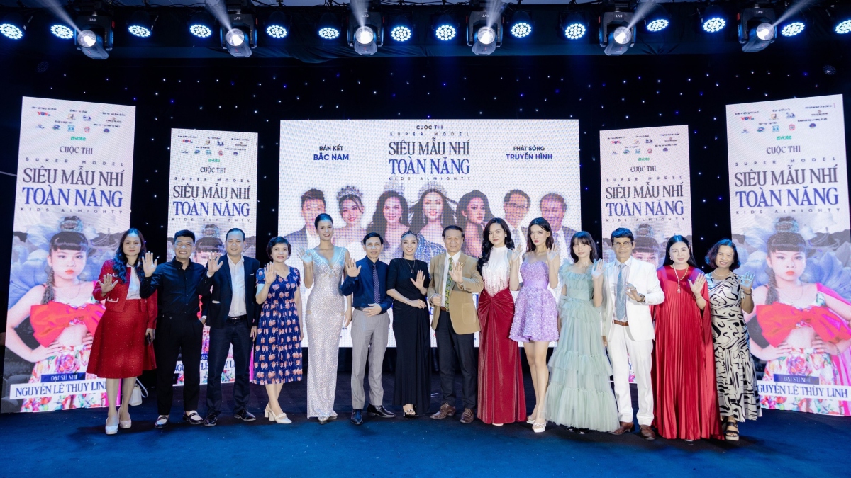 Thành viên BGK cuộc thi.