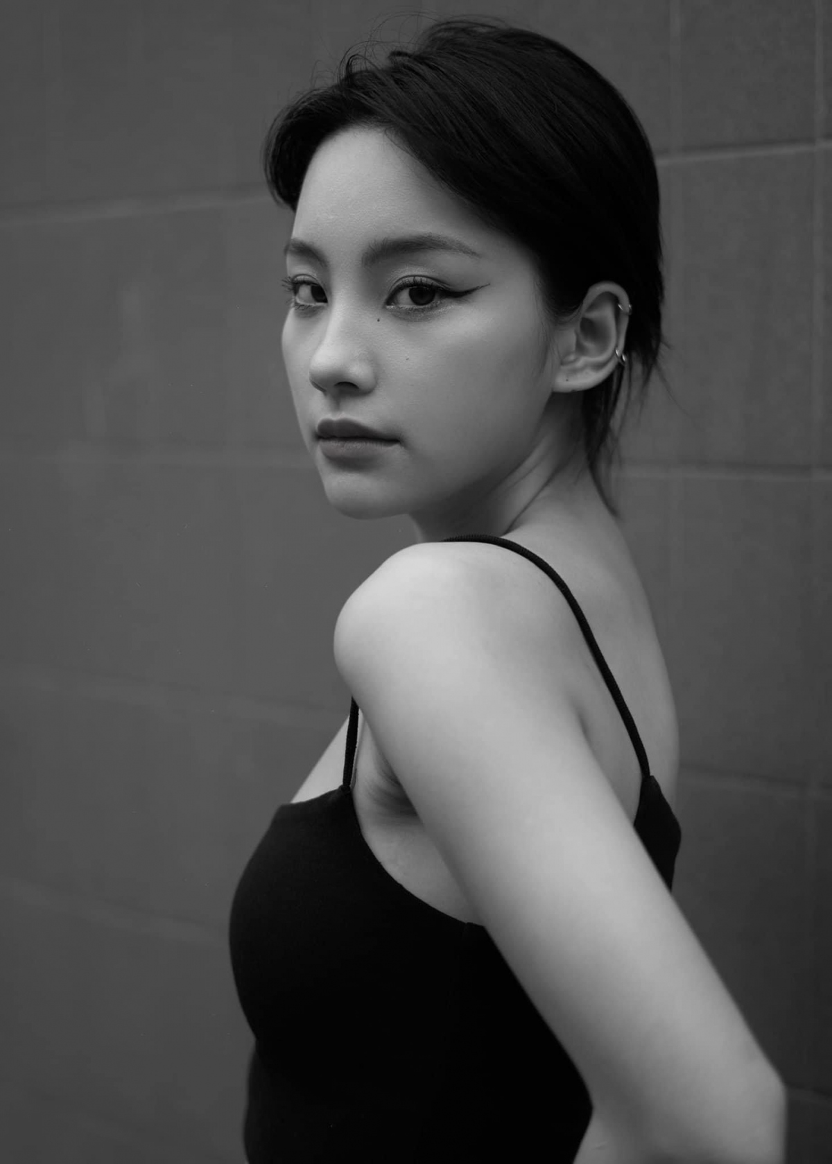Tham gia quá trình casting vai diễn điện ảnh lớn đầu tay, Ceri Thu Hà không khỏi bỡ ngỡ nhưng vẫn tự tin chinh phục Lý Hải và ekip. Cô thậm chí đã để mặt mộc, tự tin khoe nhan sắc không khuyết điểm và chinh phục mọi người bằng lối diễn chân chất của mình. Trong quá trình quay "Lật mặt 7", Ceri Thu Hà đã có nhiều bài học quý báu, chia sẻ rằng bản thân đã “nâng cấp” nhiều, thoại rõ hơn, thậm chí được Lý Hải và Minh Hà khuyên bảo, hướng dẫn diễn xuất.