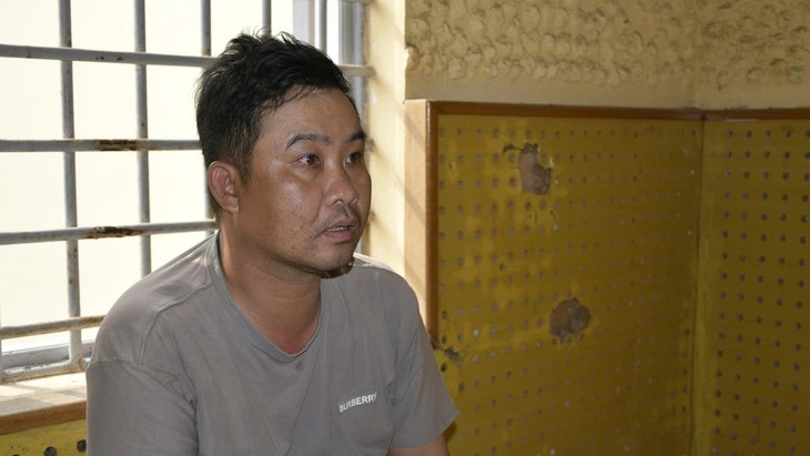 Nguyễn Trọng Ngân tại cơ quan công an.