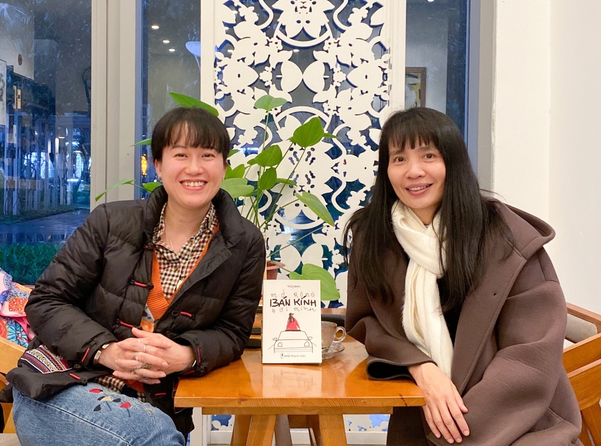 Phóng viên VOV2 và nhà báo Phạm Thủy với câu chuyện về an toàn lái xe trên các cung đường.