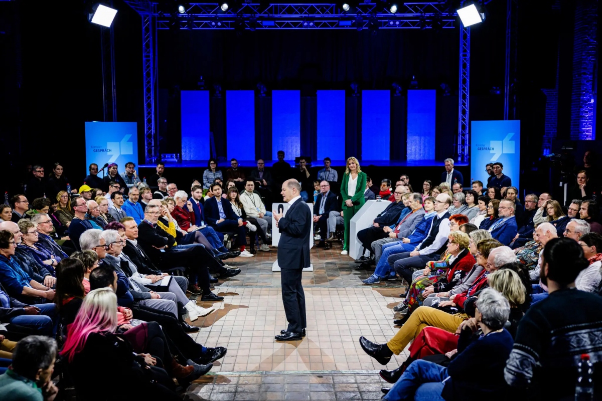 Thủ tướng Đức Olaf Scholz phát biểu tại sự kiện ở Dresden, ngày 29/2. Ông cam kết sẽ không triển khai lính Đức tới Ukraine. Ảnh: Getty