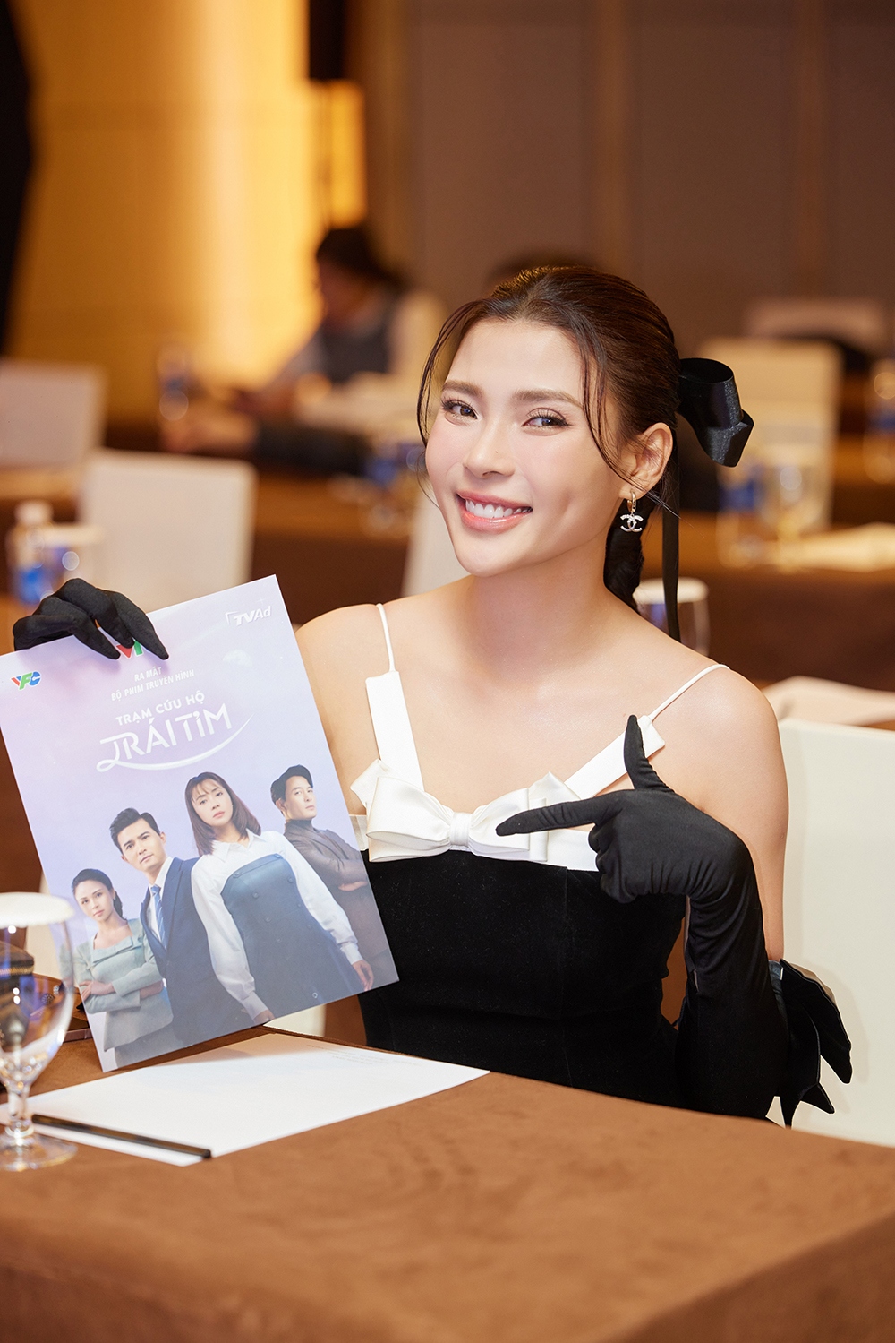 Thúy Diễm trở lại màn ảnh nhỏ với "Trạm cứu hộ trái tim". Ảnh: Vũ Toàn.