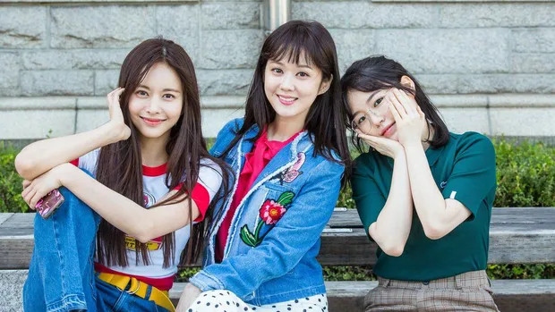 Vẻ ngoài trẻ trung và kỹ năng diễn xuất xuất sắc đã giúp cô thể hiện tốt cả hai phiên bản của nhân vật Ma Jin Joo ở hiện tại và quá khứ