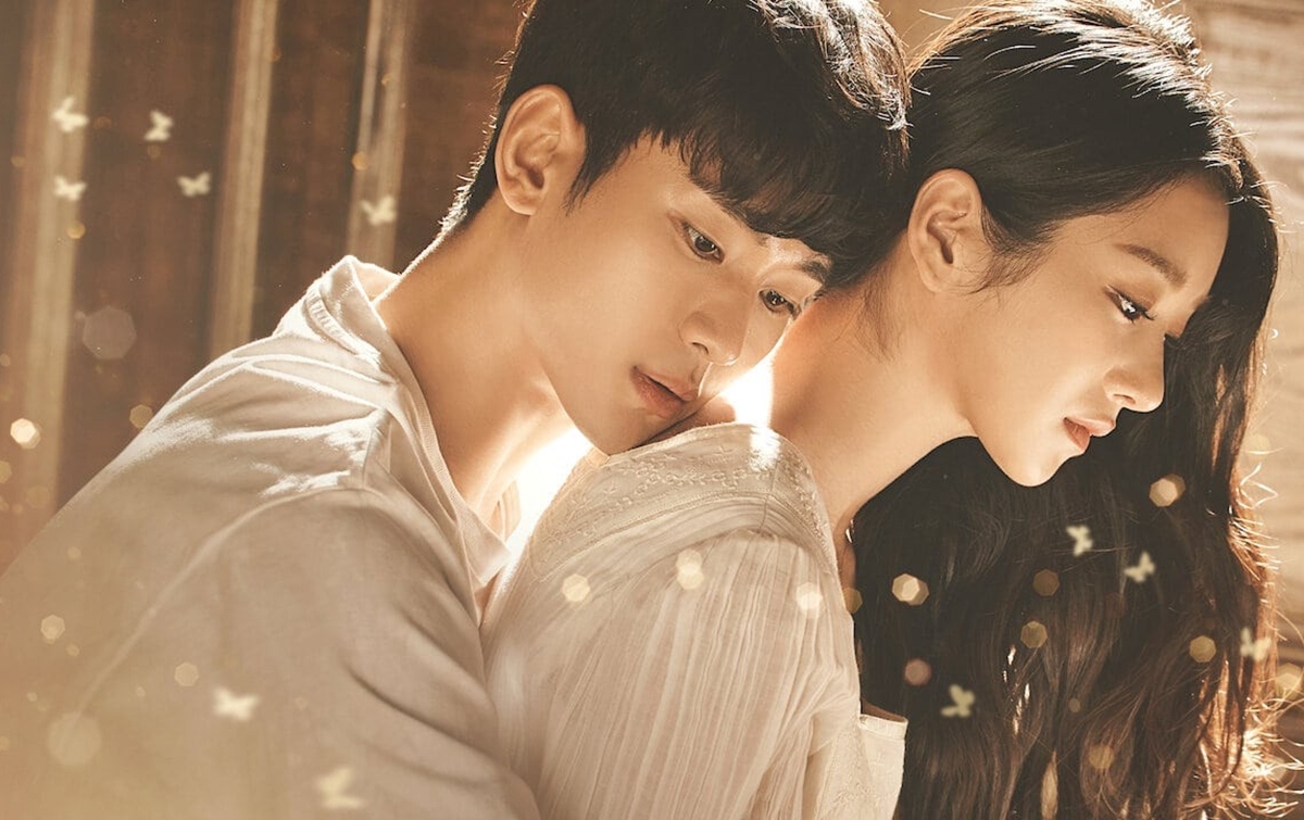 "It's Okay To Not Be Okay" (Điên thì có sao) đánh dấu màn tái xuất của Kim Soo Hyun sau khi xuất ngũ với nữ diễn viên Seo Ye Ji.