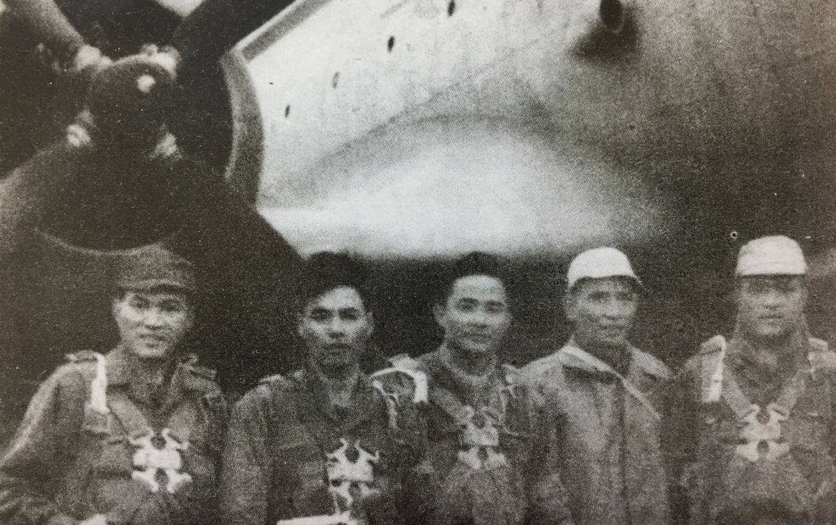 Tổ bay quả cảm tham gia chiến trường Trị Thiên Mậu Thân 1968. Ảnh tư liệu.