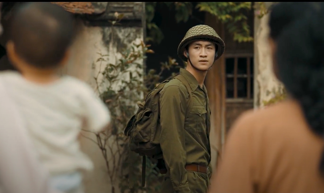 Hình ảnh trong MV "Mẹ yêu con"