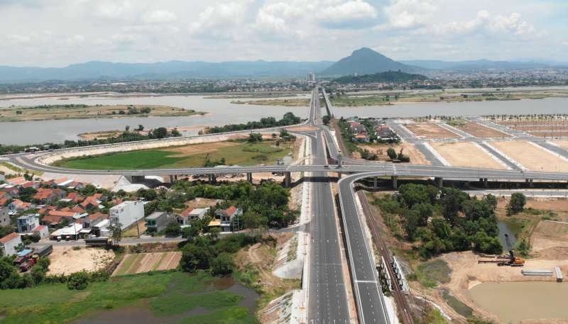 Gói thầu số 01EC trong dự án nút giao thông ở phía Nam TP Tuy Hòa do Công ty CP Tập đoàn Thuận An trúng thầu tháng 3/2019.