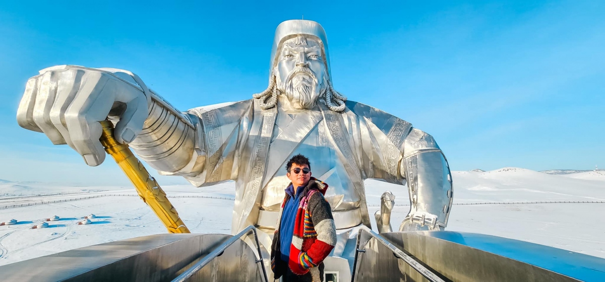 Khách Việt Nam trải nghiệm tại Mông Cổ. Ảnh: Vinh Gấu